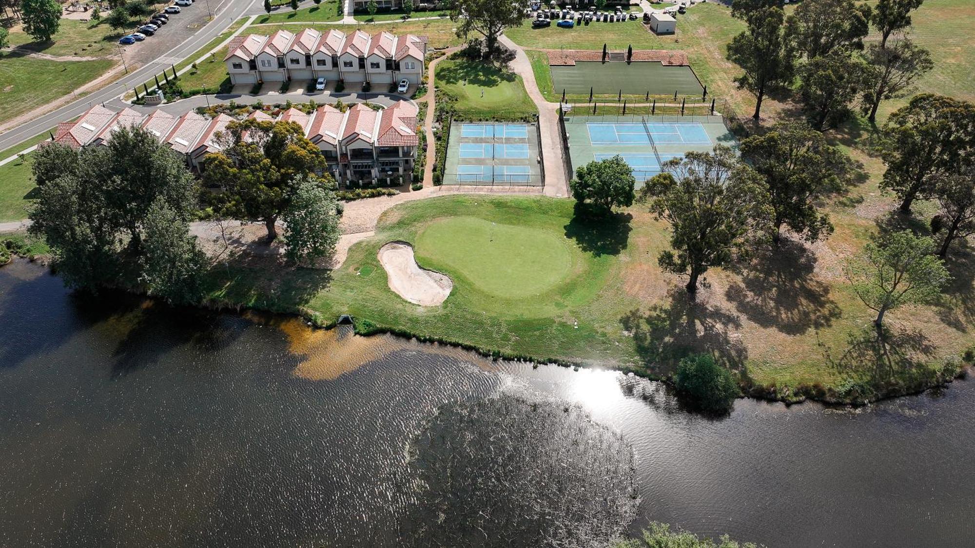 Hidden Valley Resort Wallan エクステリア 写真